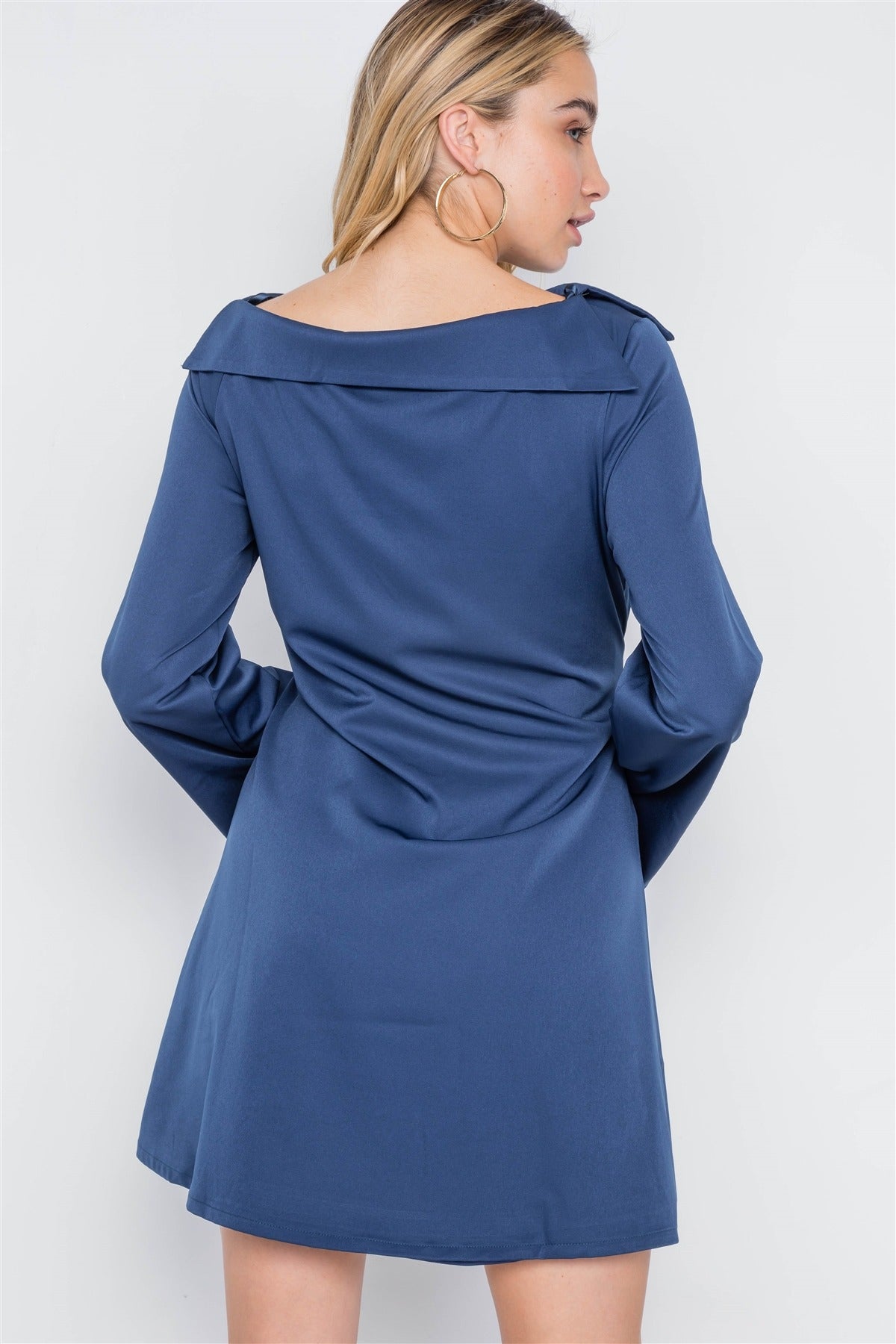 Straight Neck Solid Front-tie Dress